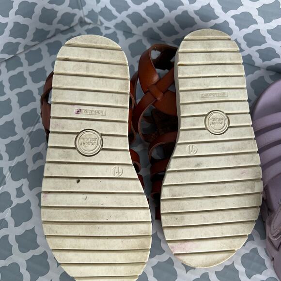 Wonder Nation Set of 2 Gladiator Sandals Size 11 Toddler Pre-Loved - Picture 8 of 9